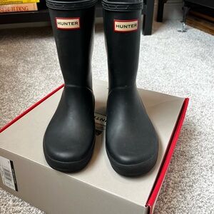 Hunter Classic Black Rain Boots
